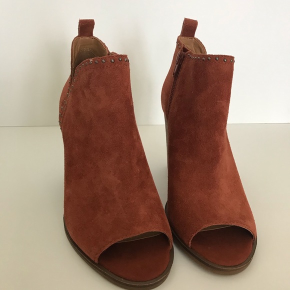 NOT FOR SALE Lucky Brand  cinnamon suede boots- - Picture 2 of 8